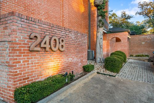 apt-211-2408 Enfield Rd, Austin, TX, 78703-3266 | Card Image