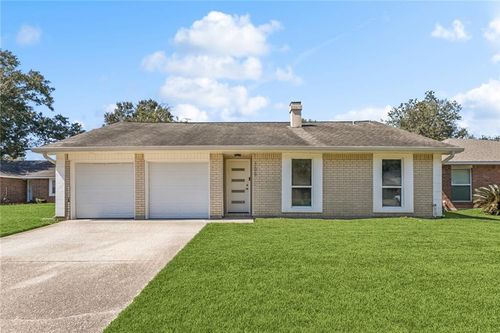 105 Dante Cir, Slidell, LA, 70458-1204 | Card Image