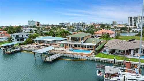 333 Midway Is, Clearwater Beach, FL, 33767-2318 | Card Image