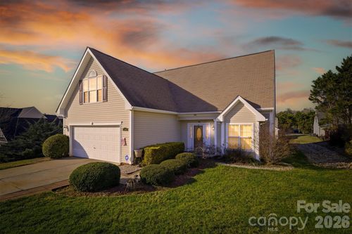 1104 Windy Hill Dr Nw, Conover, NC, 28613-9095 | Card Image