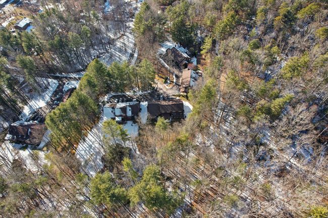 6 S Calico Ln, Condo with 3 bedrooms, 2 bathrooms and null parking in Etowah NC | Image 45