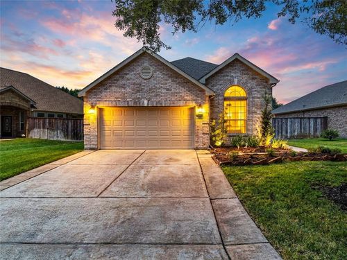 1225 N Riviera Cir, Pearland, TX, 77581-5341 | Card Image