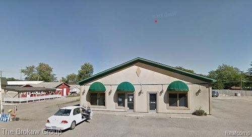 512 N Main St, Capac, MI, 48014-3190 | Card Image