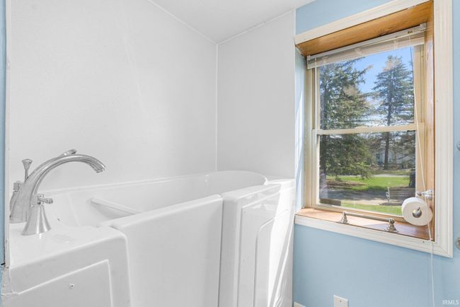 8763 E Backwater Rd, House other with 2 bedrooms, 2 bathrooms and null parking in North Webster IN | Image 19
