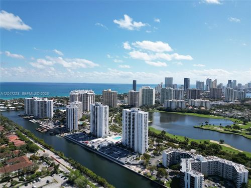 2007-3675 N Country Club Dr, Aventura, FL, 33180-1709 | Card Image