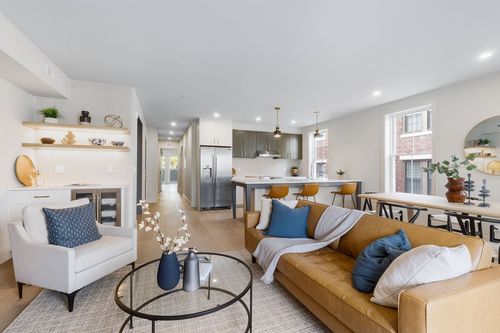 401-59 Spear St, Quincy, MA, 02169-4503 | Card Image