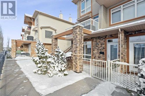 148 Rockyledge View Nw, Calgary, AB, T3G5Y4 | Card Image