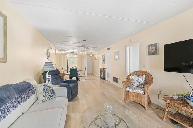 APT-115 - 708 Tamiami Trl S, Condo with 2 bedrooms, 2 bathrooms and null parking in VENICE FL | Image 8