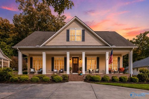 2305 Sunset Dr, Guntersville, AL, 35976-2045 | Card Image