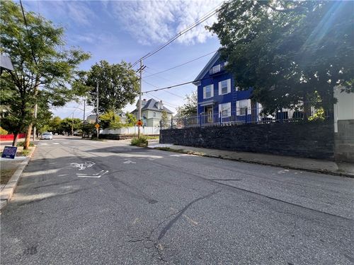 1-121 Camp St, Providence, RI, 02906-1726 | Card Image