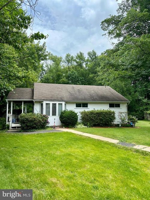 7229 Pimmit Ct, FALLS CHURCH, VA, 22043-1409 | Card Image