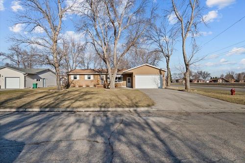 738 6th St S, Breckenridge, MN, 56520-2417 | Card Image