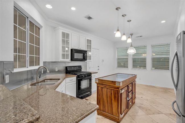 Kitchen | Image 7