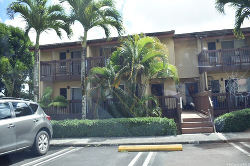 apt-u206-46-63 Emepela Pl, Kaneohe, HI, 96744-3931 | Card Image