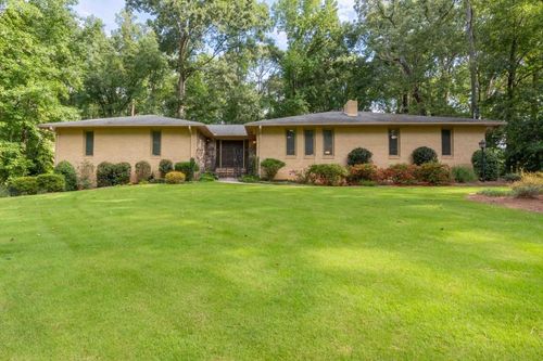 5666 Redcoat Run, Stone Mountain, GA, 30087-1641 | Card Image