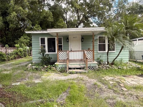 8425 N Jones Ave, Tampa, FL, 33604-1019 | Card Image