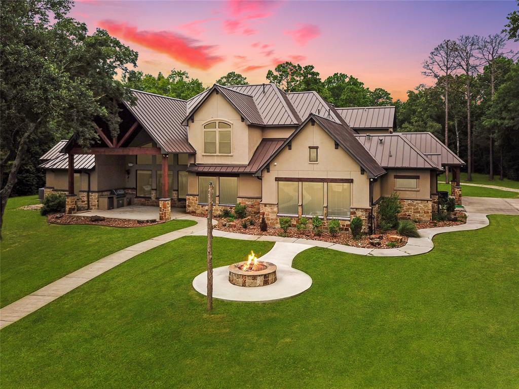 Spreading Oaks Ave, Friendswood, TX 77546