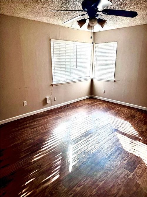 2312 N Donald Ave, Bethany, OK, 73008-5942 | Card Image