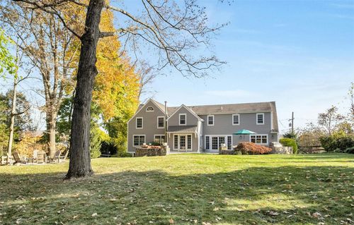 22 Bouton St, South Salem, NY, 10590-1301 | Card Image