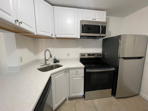 apt-d1-812 Sky Pine Way, Greenacres, FL, 33415-9014 | Card Image