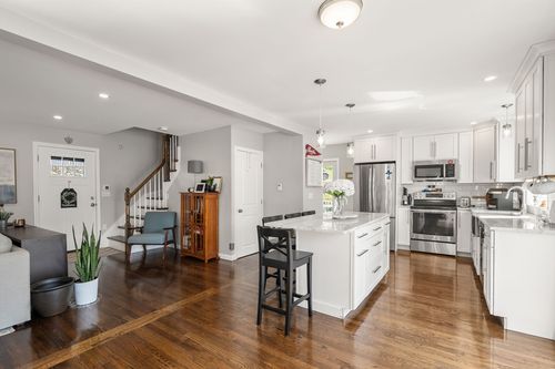 38 Overlook Rd, Waltham, MA, 02451-0833 | Card Image