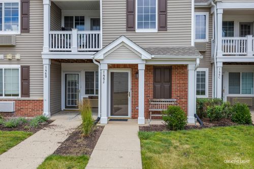 unit-b-146 Bertram Dr, Yorkville, IL, 60560-3224 | Card Image