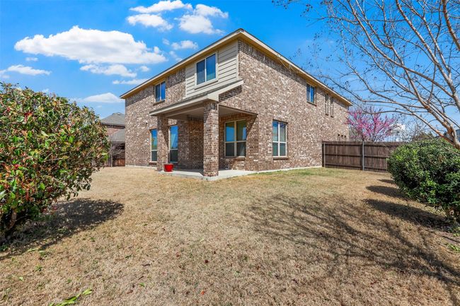 1305 Greenrock Ct, House other with 4 bedrooms, 3 bathrooms and null parking in Midlothian TX | Image 4