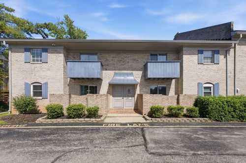 b-1092 Armstrong Mill Rd, Lexington, KY, 40517 | Card Image