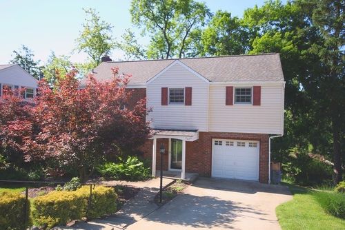 162 Columbia Dr, Pleasant Hills, PA, 15236-4429 | Card Image