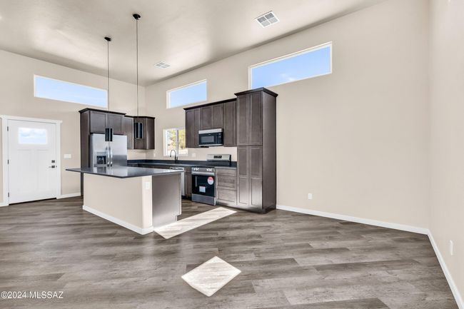 Dining Area | Image 6