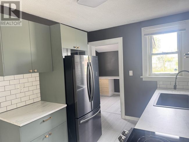 240 Mckellar St S, Home with 3 bedrooms, 1 bathrooms and null parking in Thunder Bay ON | Image 5