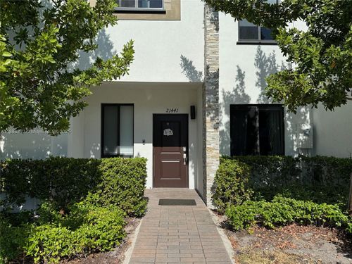 21441 Ne 3rd Pl, Miami, FL, 33179-1022 | Card Image