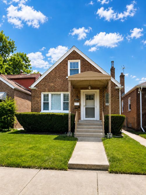 9755 S Maryland Ave, Chicago, IL, 60628-1521 | Card Image