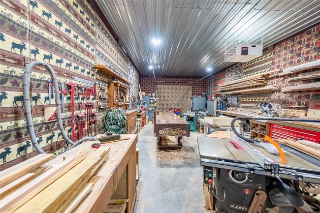 Inside garage | Image 52