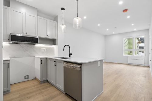 506-46185 Thomas Rd, Chilliwack, BC, V2R | Card Image