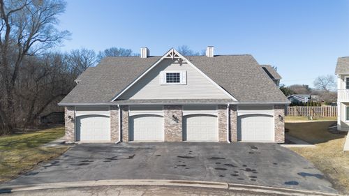 apt-2-6502 Timberleaf Ct, Loves Park, IL, 61111-1956 | Card Image