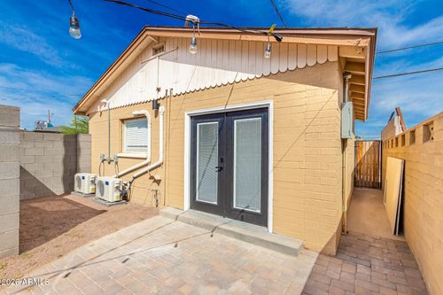 2402 W Weldon Ave, Phoenix, AZ, 85015-5453 | Card Image
