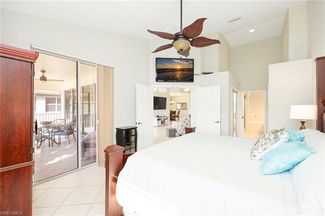 5-202 - 7828 Gardner Dr, Condo with 3 bedrooms, 2 bathrooms and null parking in NAPLES FL | Image 17