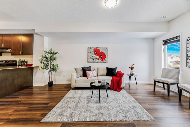 4 - 1050 Elton Way, House attached with 3 bedrooms, 3 bathrooms and 1 parking in Whitby ON | Image 4