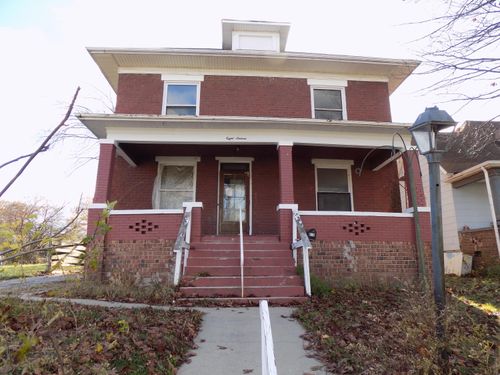 816 W Reed St, MOBERLY, MO, 65270-1331 | Card Image