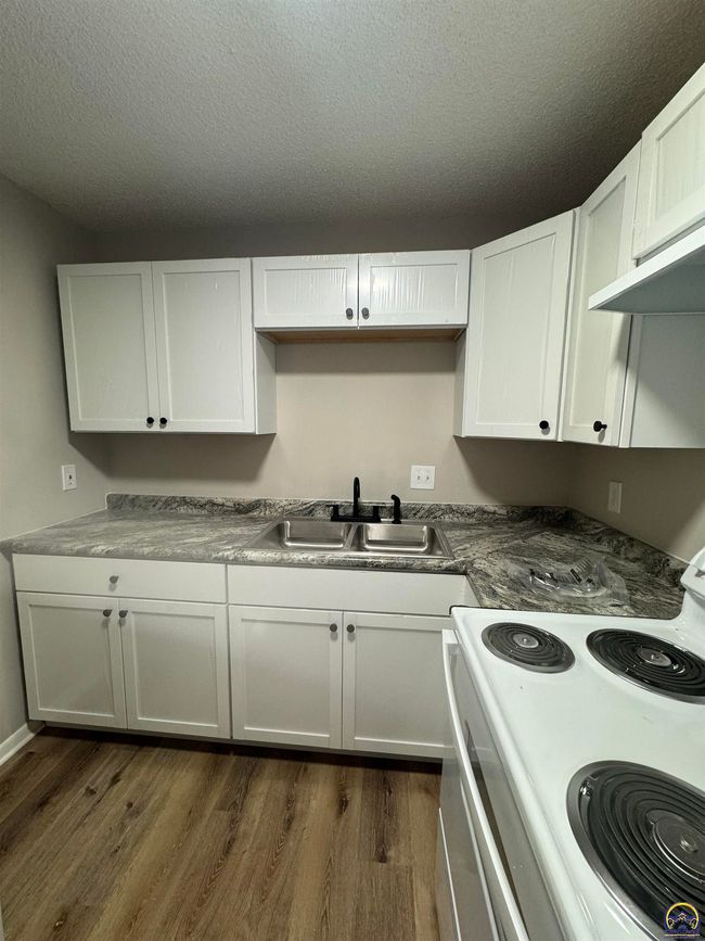 1125 Sw Polk St, Condo with 0 bedrooms, 0 bathrooms and 30 parking in Topeka KS | Image 12