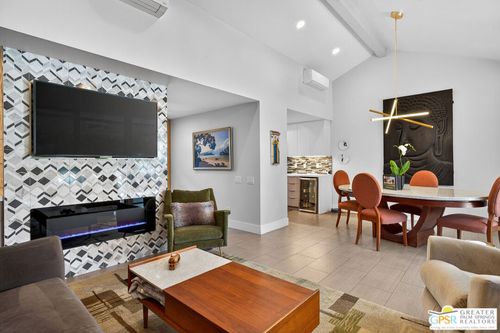 c-2380 W Miramonte Circle, Palm Springs, CA, 92264 | Card Image