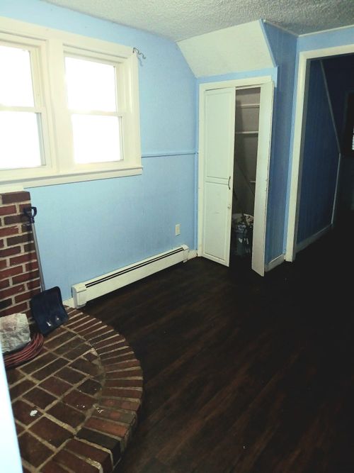 76 Fremont St, Lowell, MA, 01850-2182 | Card Image