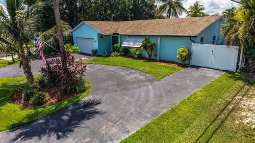 10015 Daisy Ave, Palm Beach Gardens, FL, 33410-4722 | Card Image