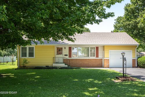 701 Hagny St, Lamar, MO, 64759-1615 | Card Image