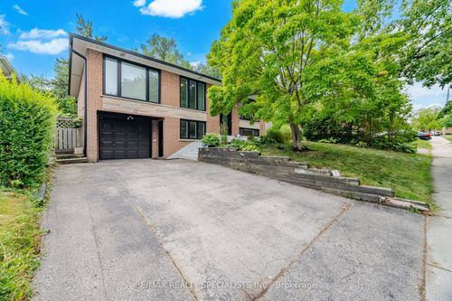 89 Alhart Dr, Etobicoke, ON, M9V2N6 | Card Image