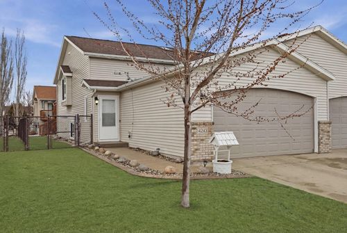 4243 39 1/2 Ave S, Fargo, ND, 58104-6972 | Card Image