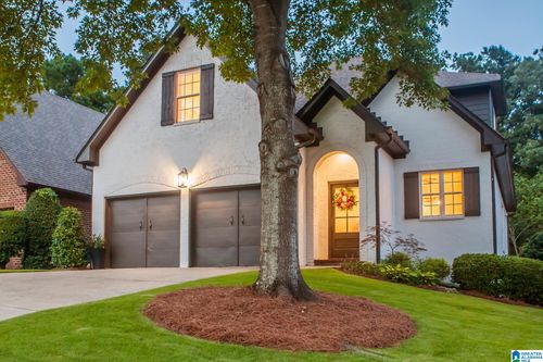 327 Barrington Ct, IRONDALE, AL, 35210-3453 | Card Image