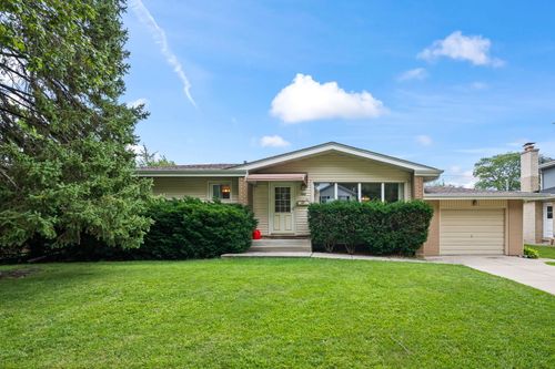 743 S Bennett Avenue, Palatine, IL, 60067 | Card Image
