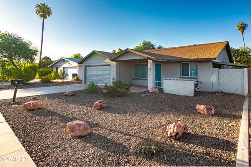 2141 E Oxford Dr, Tempe, AZ, 85283-2419 | Card Image